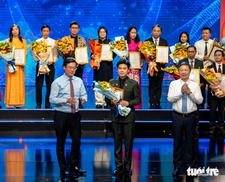 응우옌 반 충 - 사진 1.