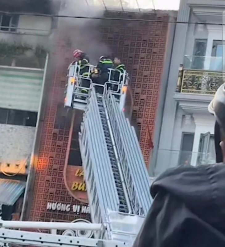 cháy quán - Ảnh 2.