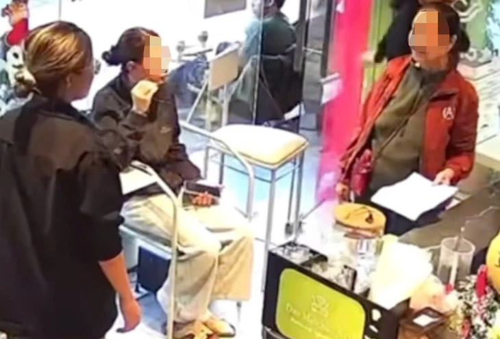 ủng hộ - Ảnh 1.