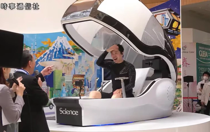 máy giặt người - Ảnh 1.