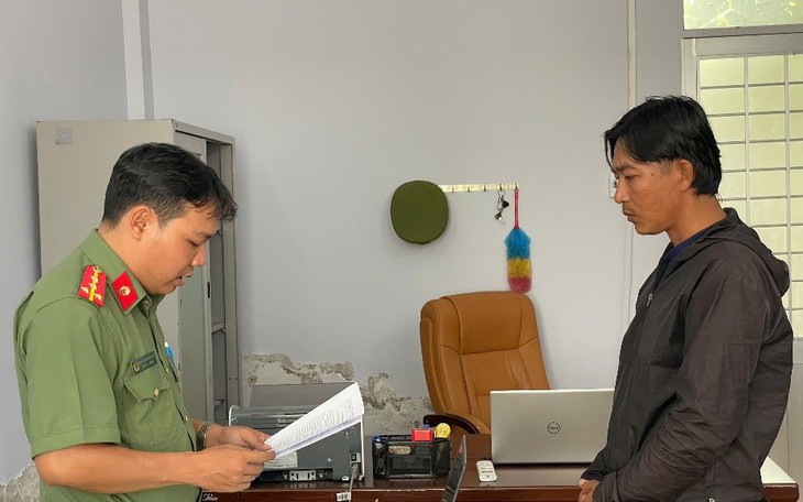 Khởi tố nhóm đưa người qua Hàn Quốc lao động trái phép, thu lợi hàng tỉ đồng - Ảnh 2.