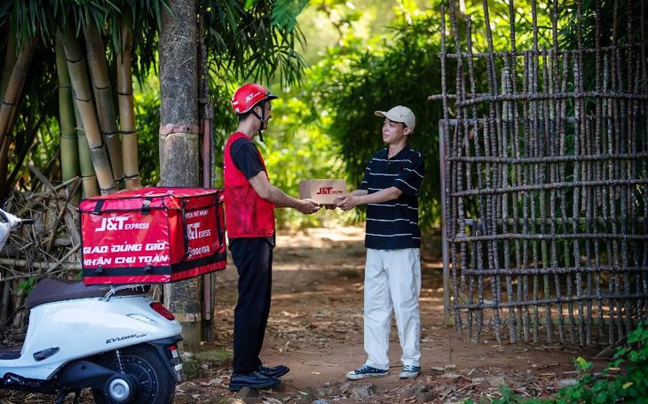 Sôi động dịch vụ giao hàng Tết - Ảnh 3.