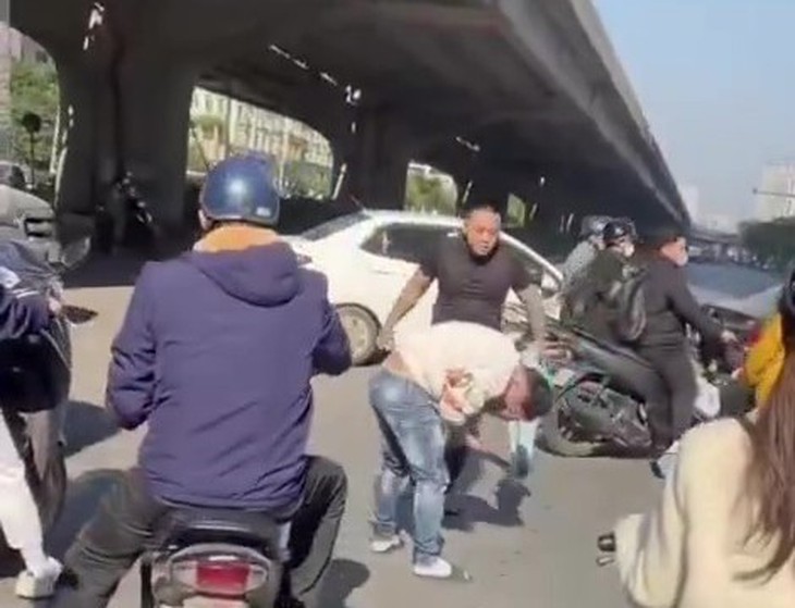 va chạm giao thông - Ảnh 2.