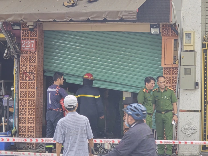 cháy quán bún ốc - Ảnh 1.