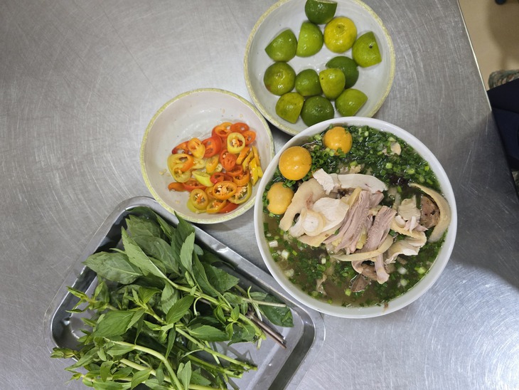 Phở và múa rối nước được lập hồ sơ đề nghị ghi danh di sản văn hóa phi vật thể UNESCO - Ảnh 1.