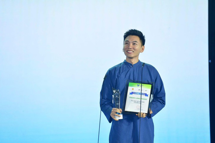 'Tính cách hoa hồng đen' là gì? - Ảnh 3.