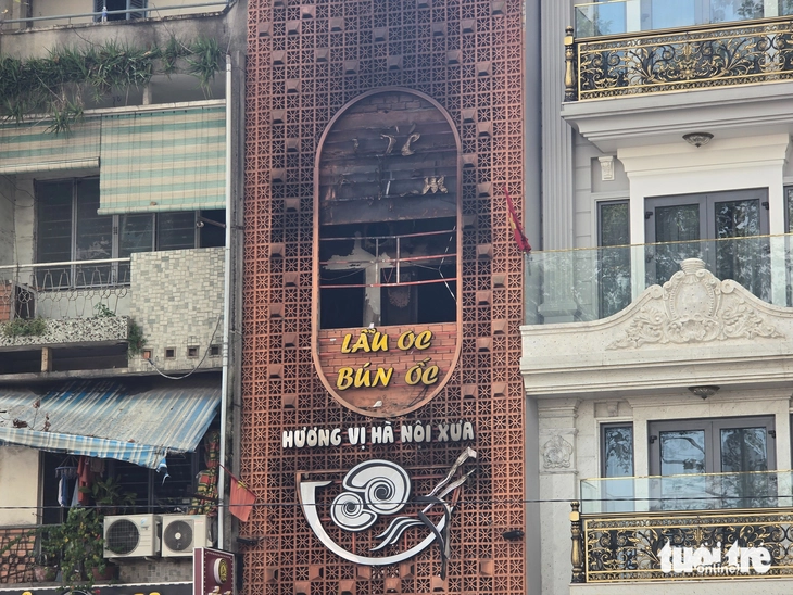 Cháy quán bún ốc 4 người chết: Người phụ nữ mới xin làm phụ quán 2 ngày thì gặp nạn tử vong - Ảnh 6.