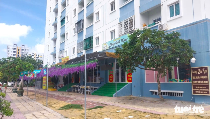 Phớt lờ xử phạt, doanh nghiệp lấn chiếm tại chung cư D7-D10 bị cảnh báo phong tỏa tài sản - Ảnh 3.