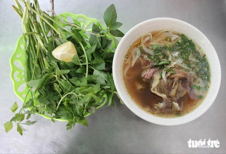 Phở 34 Cao Thắng, hương vị dành cho mọi miền - Ảnh 3.