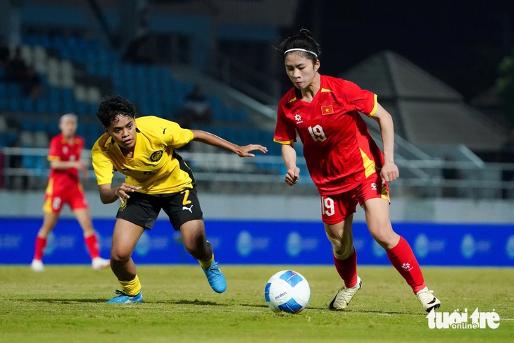 HLV Malaysia: 'Khoảng cách trình độ với tuyển nữ Việt Nam là quá lớn' - Ảnh 2.