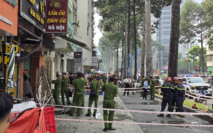 Cháy lớn căn nhà trong hẻm ở phường Hiệp Bình, một người tử vong - Ảnh 6.