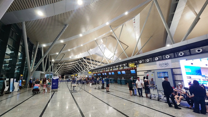 Người đàn ông từ Hà Nội bỏ quên 110 triệu đồng ở sân bay Huế - Ảnh 1.