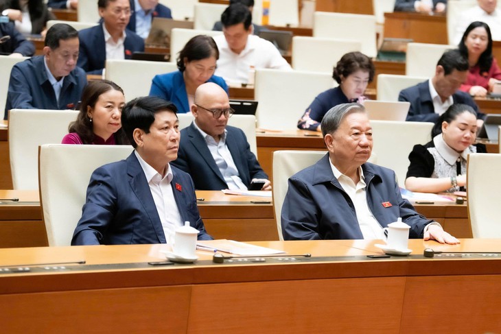 đồng bào dân tộc - Ảnh 1.