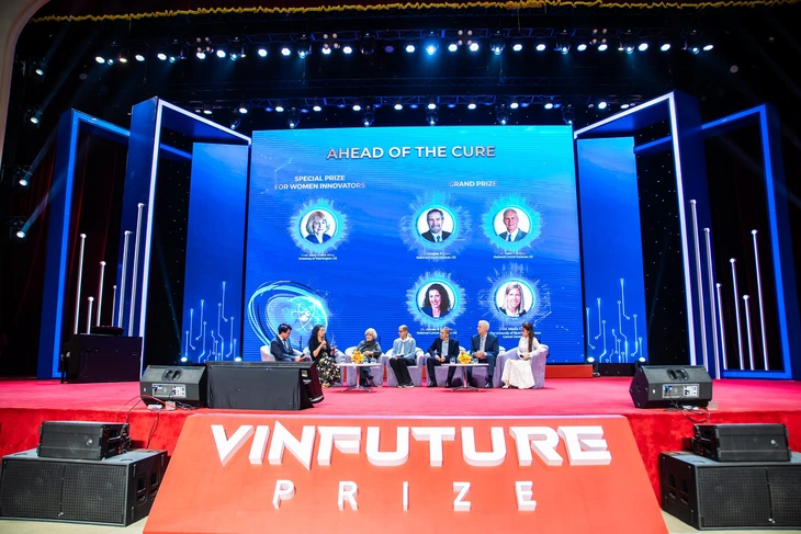 Chủ nhân Giải thưởng VinFuture 2025: Người trẻ hãy kiên cường với những ý tưởng 'vô lý' - Ảnh 4.