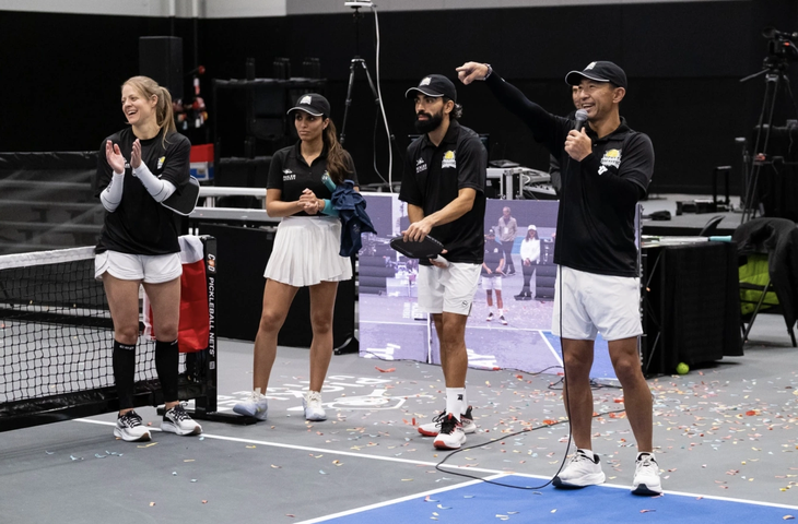 Vì sao 4 người này chơi pickleball liên tục 49 tiếng? - Ảnh 1.