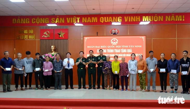 Khánh thành 69 căn nhà biên giới dịp kỷ niệm 80 năm thành lập Quân khu 7 - Ảnh 8.