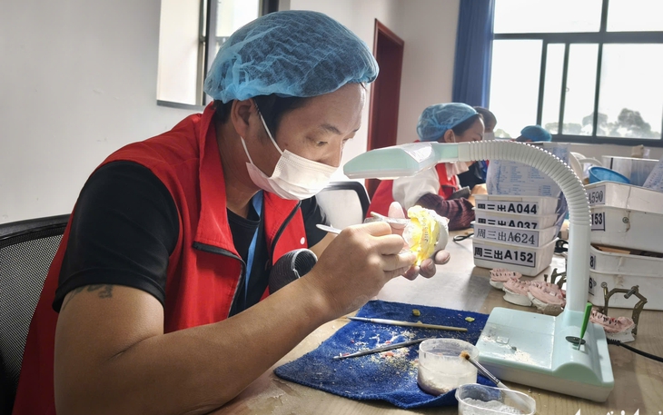 Phó chủ tịch UBND TP.HCM: 'Nghiên cứu mô hình chia sẻ trang thiết bị giữa các trường nghề' - Ảnh 4.