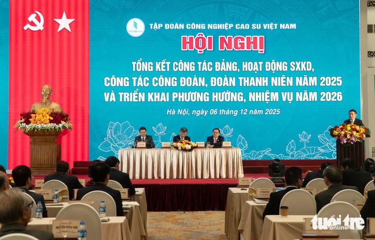 Tập đoàn công nghiệp Cao su Việt Nam đặt mục tiêu doanh thu hơn 33.400 tỉ đồng năm 2026 - Ảnh 1. Tập đoàn Công nghiệp Cao su Việt Nam đặt mục tiêu doanh thu hơn 33.400 tỉ đồng năm 2026 - Ảnh 1.
