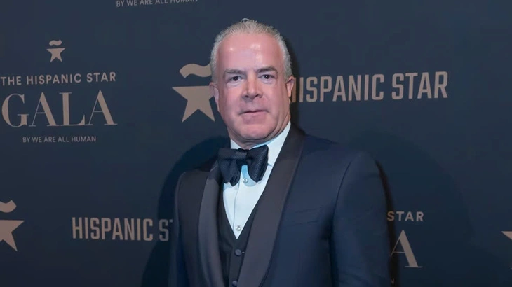 Mexico phong tỏa tài khoản Chủ tịch Miss Universe vì cáo buộc buôn ma túy - Ảnh 1.