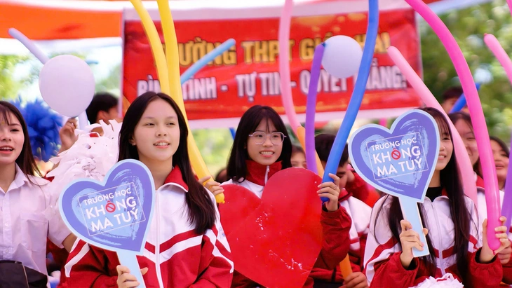 Loạt video ‘Trường học không ma túy’ bất ngờ đạt triệu view, vì sao? - Ảnh 1. Trường học không ma túy - Ảnh 1.