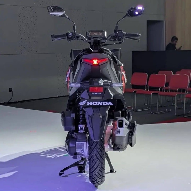 Honda Vario 125 - Ảnh 20.