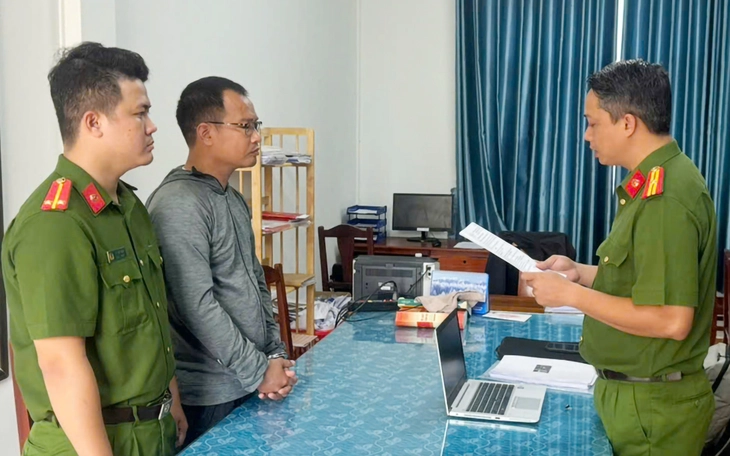 Công an ở Huế giải cứu nạn nhân quê Thái Nguyên bị lừa đảo ‘bắt cóc online’  - Ảnh 2.