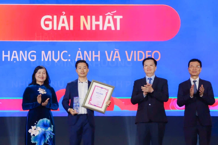 17.000 tác phẩm dự Giải thưởng truyền thông về quyền con người: Việt Nam hiện lên rạng rỡ - Ảnh 1.