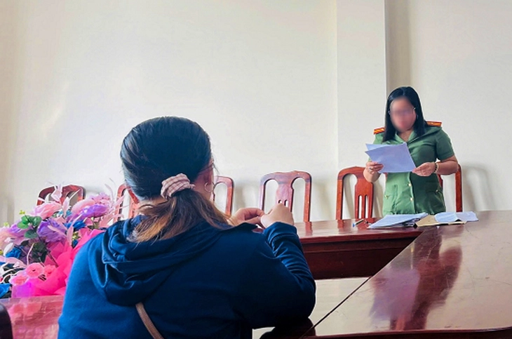 Phạt hai phụ nữ 15 triệu đồng vì đăng, bình luận sai sự thật về lũ ở Đắk Lắk - Ảnh 1.