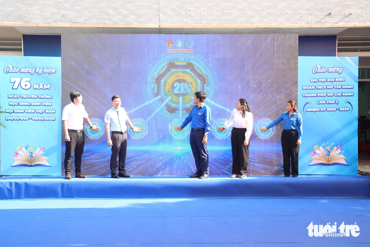 Học sinh, sinh viên TP.HCM 'cháy' trong loạt hoạt động học mà chơi - Ảnh 2.