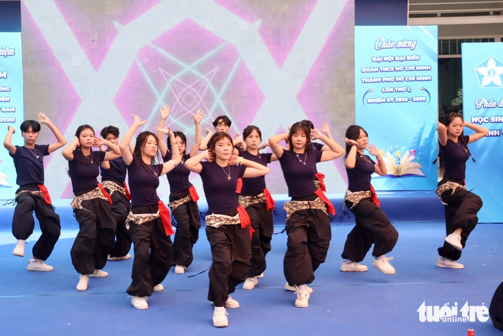 Học sinh, sinh viên TP.HCM 'cháy' trong loạt hoạt động học mà chơi - Ảnh 5.