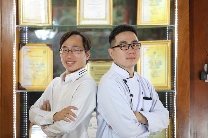 Phở 'S thơm, bổ dưỡng từ Sâm Ngọc Linh - Ảnh 6. Giữa khu Thảo Điền đáng sống nhất thế giới có một Phở 'S thơm, bổ dưỡng từ sâm Ngọc Linh - Ảnh 5.