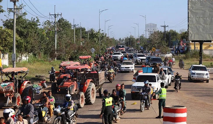 Thái Lan tuyên bố phá tuyến tiếp vận quan trọng của Campuchia, Phnom Penh khẳng định kiềm chế tối đa - Ảnh 2. Campuchia - Ảnh 2.