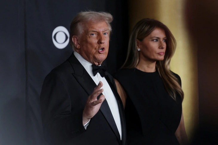 - Ảnh 1. Tổng thống Trump lần đầu chủ trì lễ trao giải nghệ thuật danh giá của Mỹ - Ảnh 1.