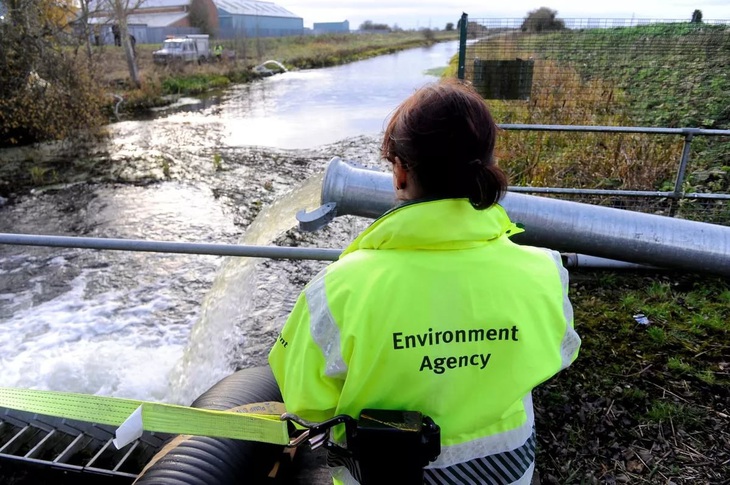 Sông ngòi và cơ quan chuyên trách - Ảnh 2.