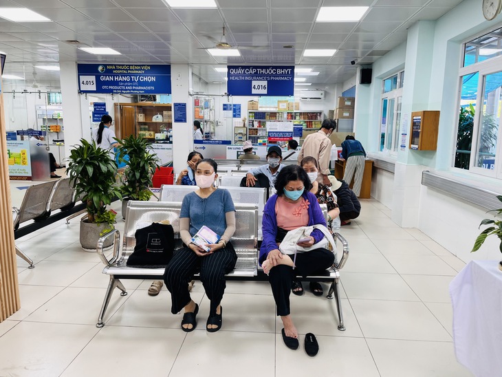 TP.HCM phân bổ thẻ bảo hiểm y tế cho các cơ sở khám chữa bệnh năm 2026 như thế nào? - Ảnh 1.