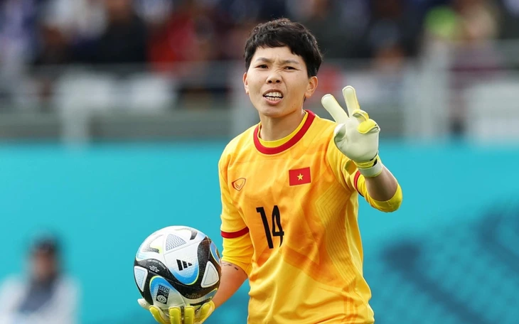 Tuyển nữ Việt Nam thua Philippines ở phút bù giờ thứ 4 - Ảnh 2.