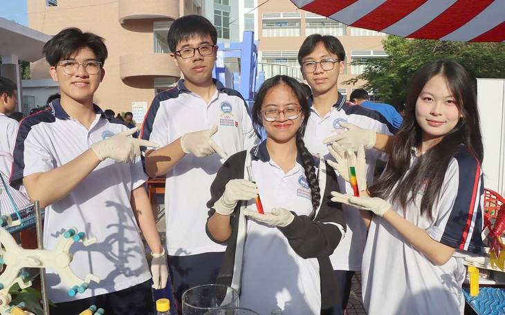 Hơn 2.500 học sinh, sinh viên hết mình với ngày hội tiếp bước truyền thống - Ảnh 3.