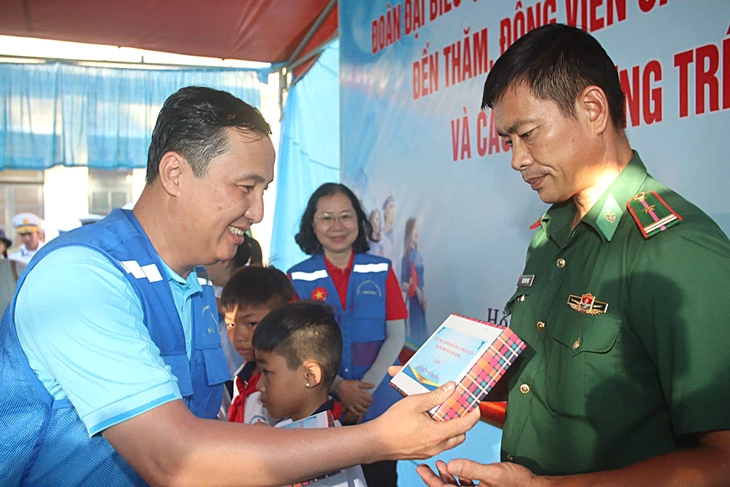 biên phòng - Ảnh 3.