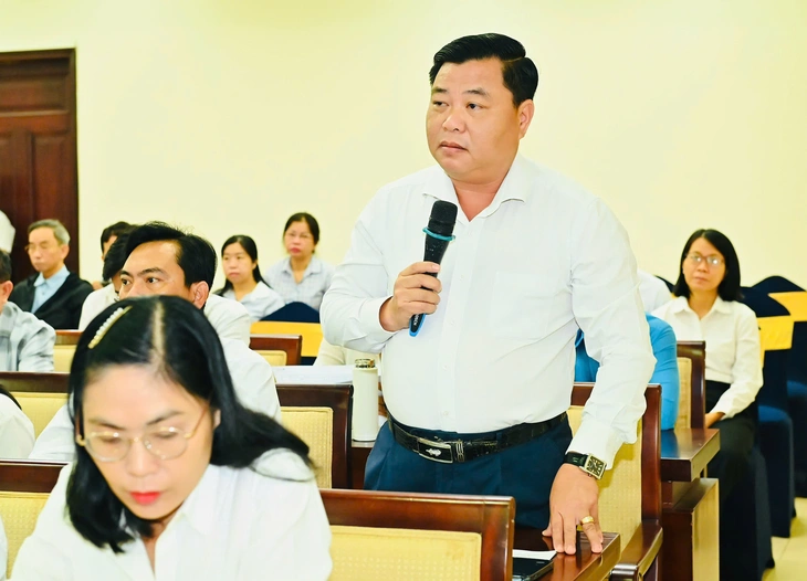 TP.HCM: Hiệp thương lần thứ nhất về người được giới thiệu ứng cử ĐBQH khóa XVI - Ảnh 5. TP.HCM: Hiệp thương lần thứ nhất về người được giới thiệu ứng cử ĐBQH khóa XVI - Ảnh 5.