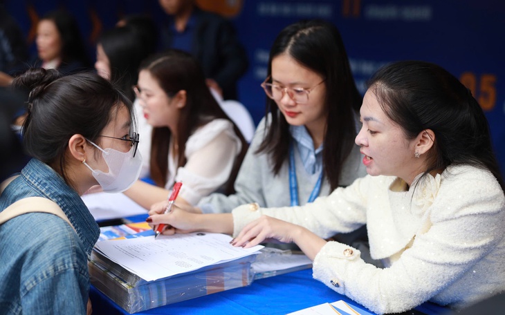 ĐH Quốc gia TP.HCM chỉ xét tuyển sinh 1 phương thức, thí sinh lo lắng - Ảnh 3.