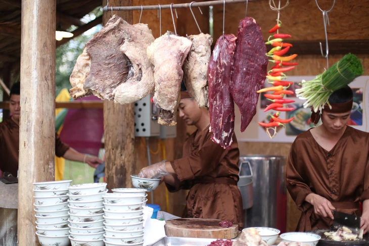 Phở Ngọc Vượng - Ảnh 8.