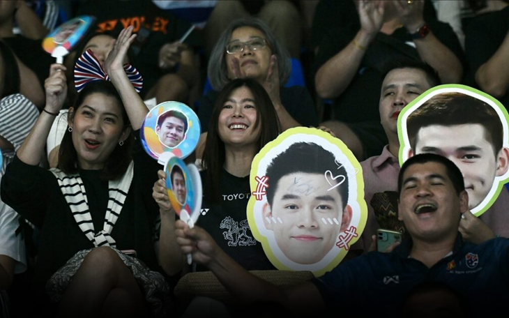 Áo tuyển bóng chày Thái Lan bất ngờ ‘cháy hàng’ tại SEA Games 33 - Ảnh 3.