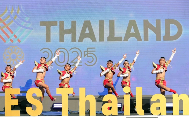 Lễ khai mạc SEA Games 33 thắp sáng Bangkok với chương trình 'chúng ta là một' - Ảnh 3.