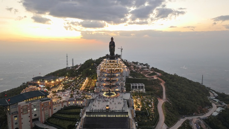 du lịch - Ảnh 2.