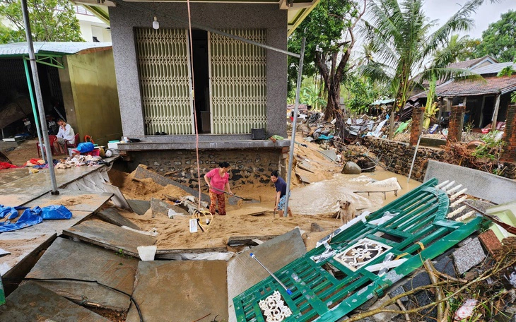 Để miền Trung bớt nỗi đau thiên tai - Ảnh 2.