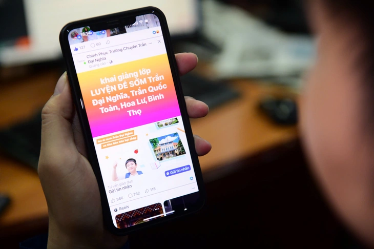 Phụ huynh TP.HCM cầu viện AI cho con luyện thi lớp 6 - Ảnh 1.