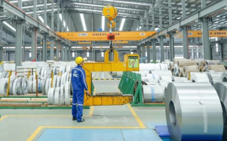 Cổ phiếu nhóm bán lẻ tiêu dùng tương phản mạnh trong bối cảnh hộ gia đình Việt siết chặt chi tiêu  - Ảnh 3.