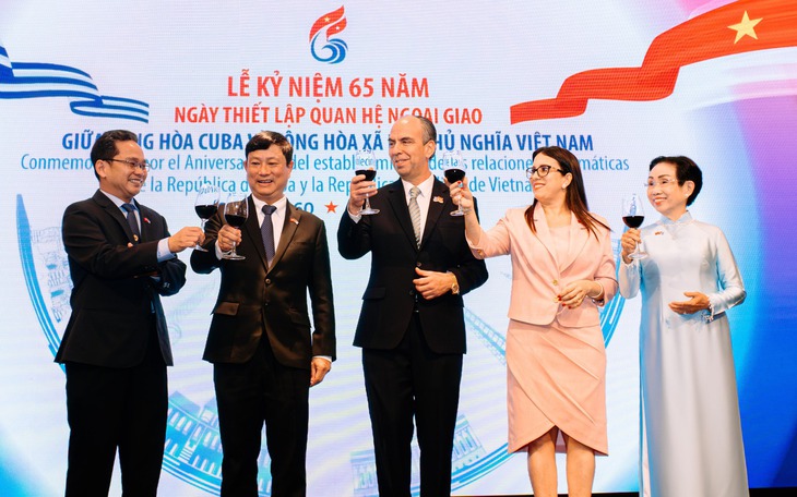 Khánh thành tượng Anh hùng dân tộc Cuba tại trung tâm TP.HCM - Ảnh 6.