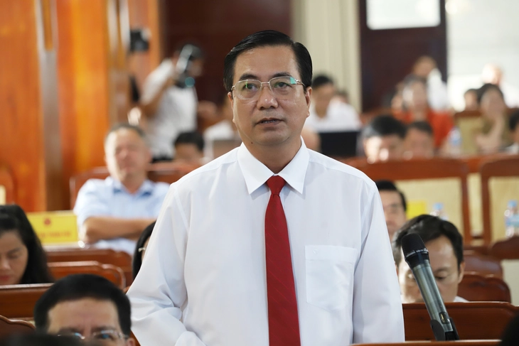 Đại biểu HĐND TP Cần Thơ chất vấn về tình trạng cán bộ xã 'vừa thừa, vừa thiếu' - Ảnh 1.