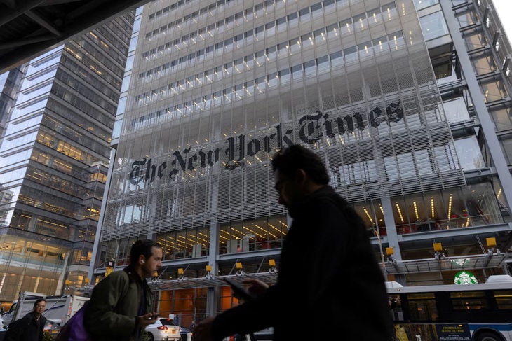 Chính quyền Mỹ loại New York Times, NBC News khỏi Lầu Năm Góc - Ảnh 1.